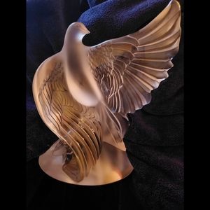 Lalique Crystal Dea Dove Bird